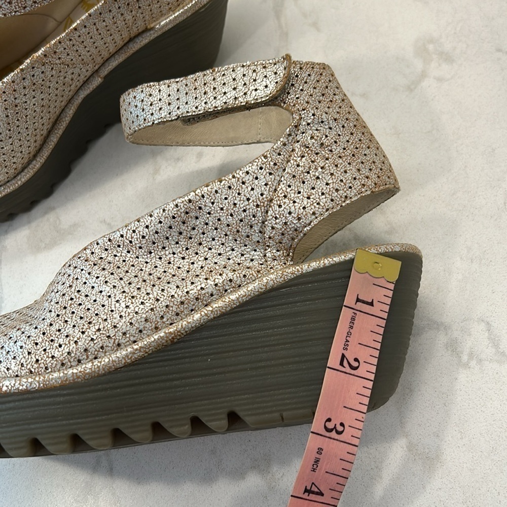 Fly London Yala Leather Perforated Wedges Gold Shimmer Size 9.5 - Picture 15 of 16
